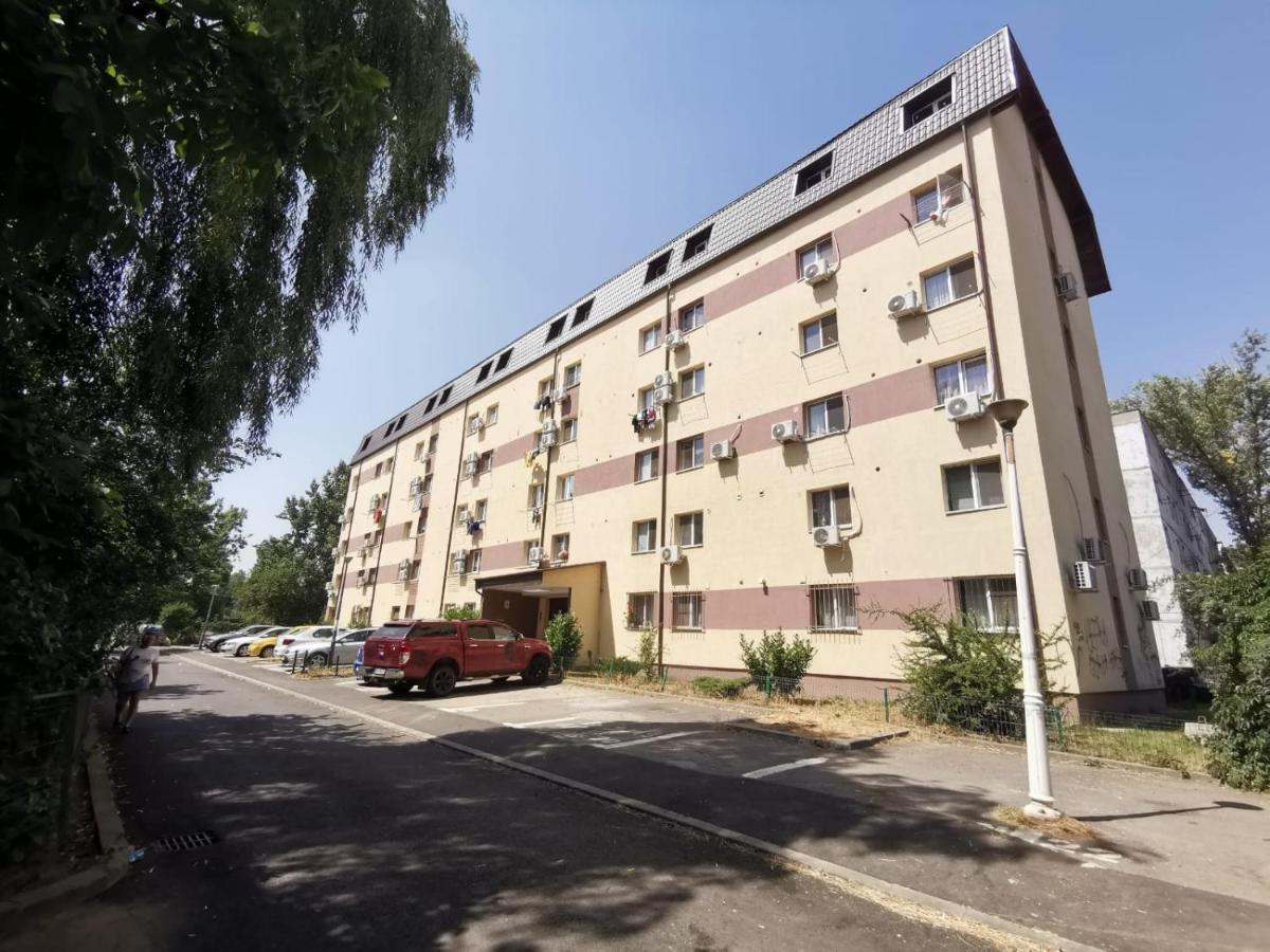 Holidays Inn Studio Bükreş Dış mekan fotoğraf